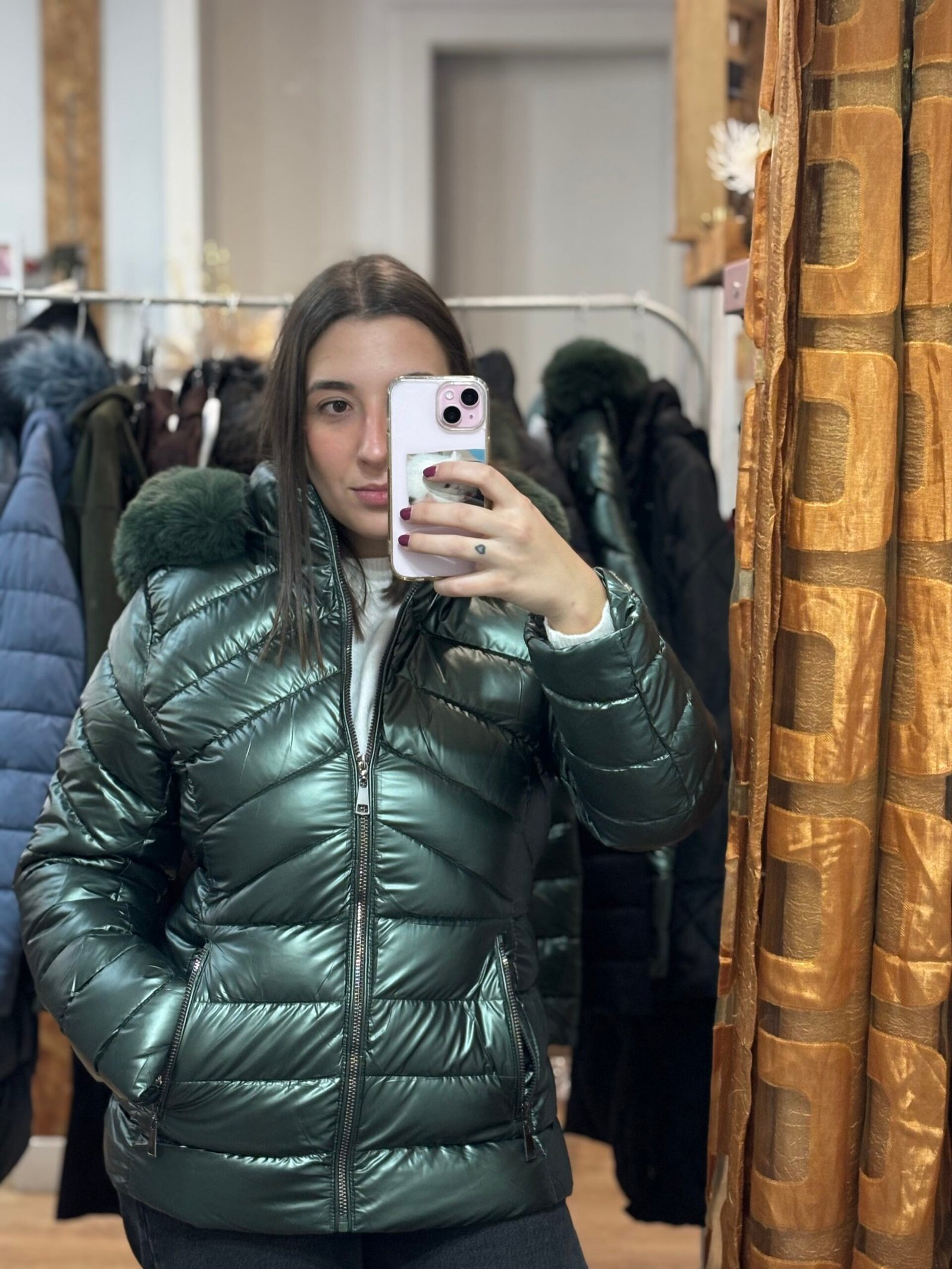 Quispo de senhora com capuz